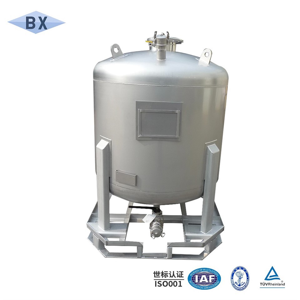 Stainless Steel Cylindrical Storage And Pressure Vessels in Various Sizes And Configurations suppliers